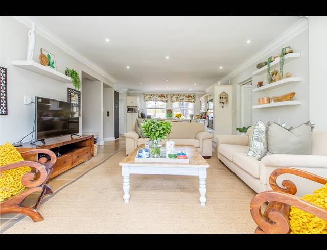 3 BEDROOM HOUSE FOR SALE IN BRYANSTON